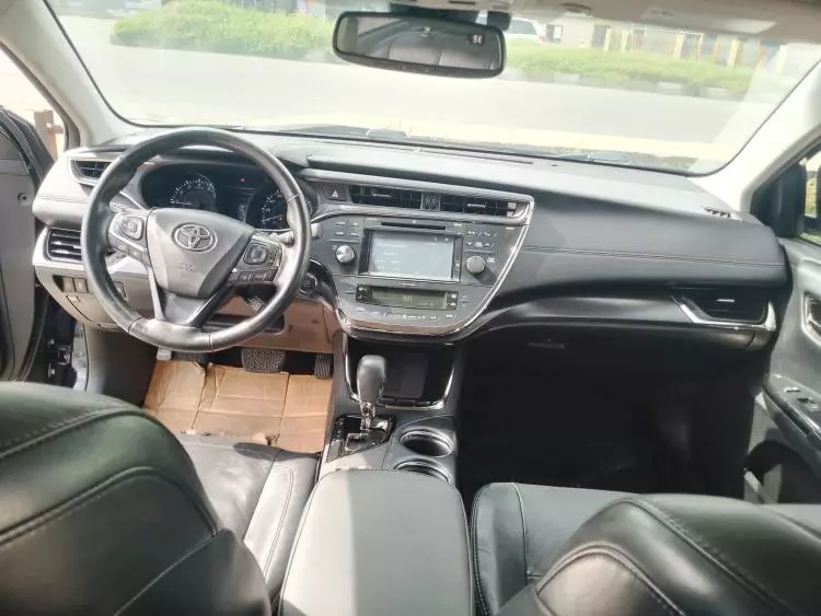 Toyota Avalon
