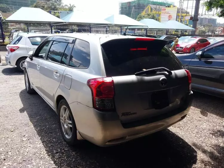 Toyota Fielder hybrid