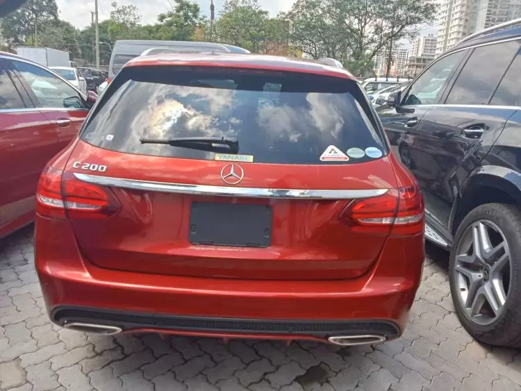 Mercedes-Benz C 200
