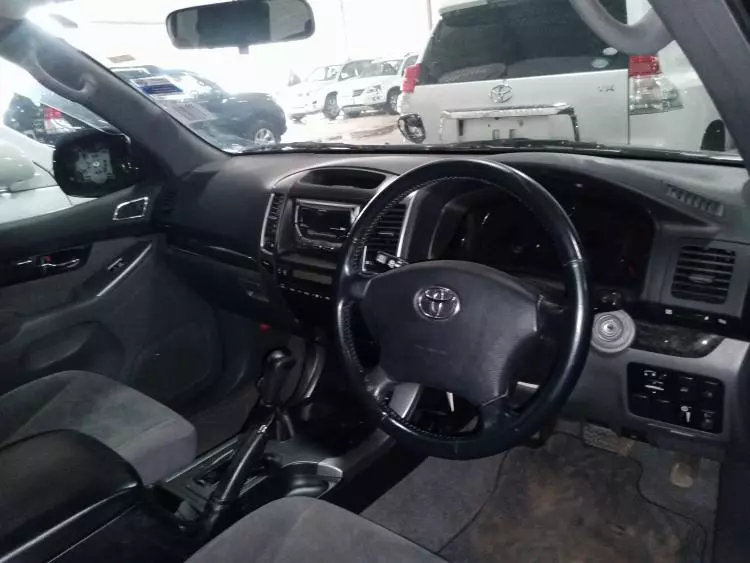Toyota Landcruiser Prado