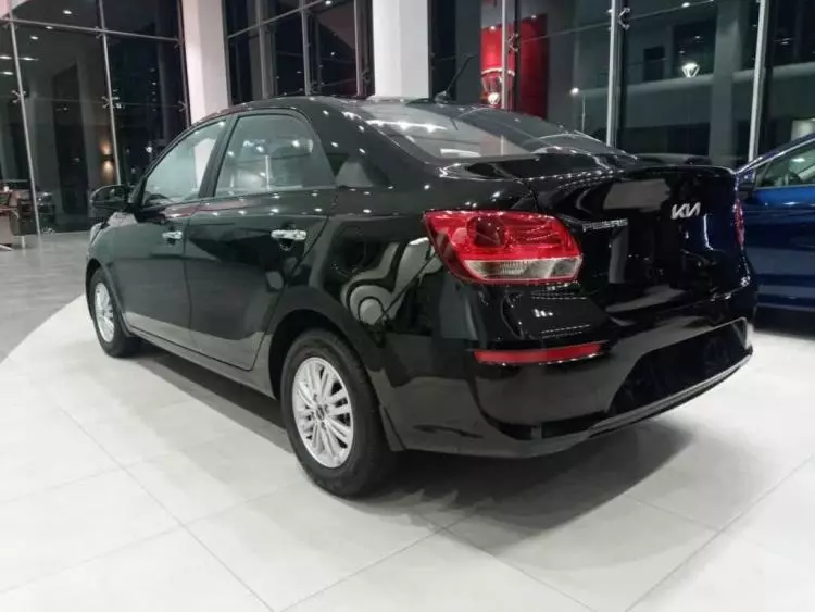 KIA PEGAS