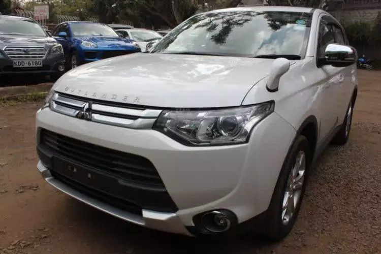 Mitsubishi Outlander GLX