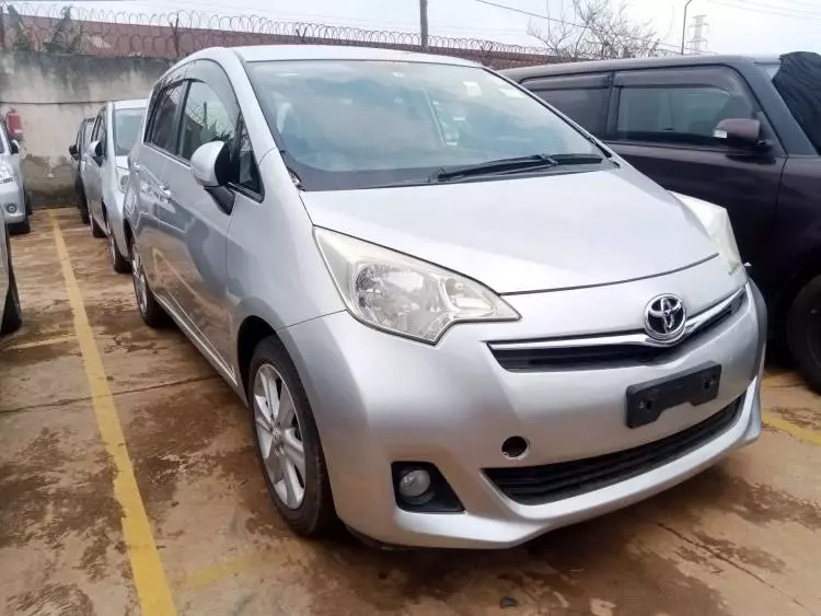 Toyota Ractis