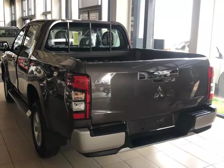 Mitsubishi L200 D/C Sportero A/T