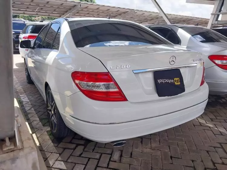 Mercedes-Benz C 200