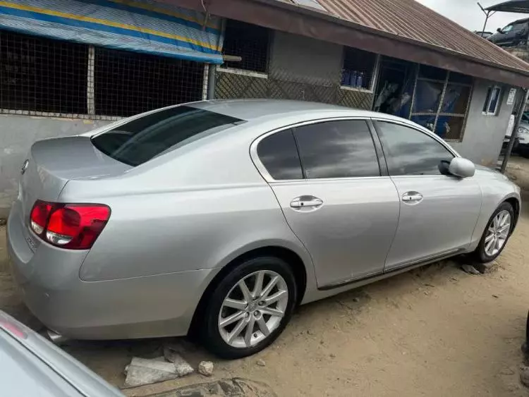 Lexus GS 300