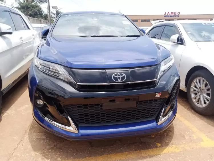 Toyota Harrier GR