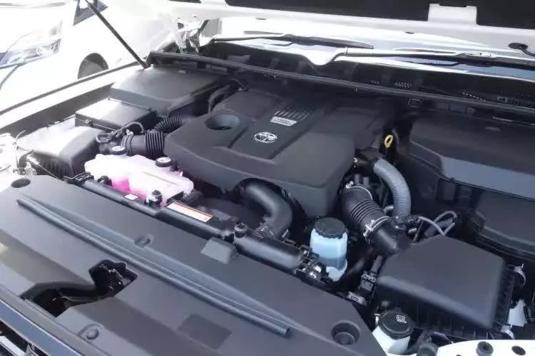 Toyota Landcruiser 300