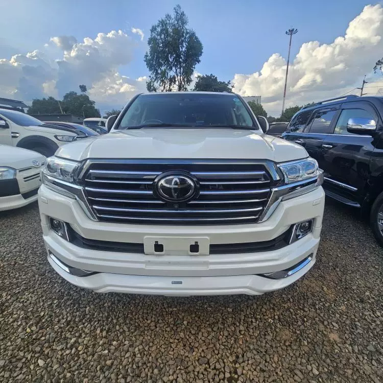 Toyota Landcruiser  V8