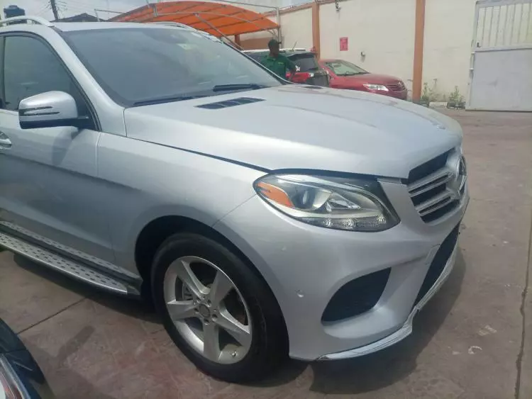 Mercedes-Benz GLE 350
