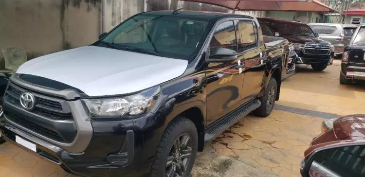 Toyota Hilux