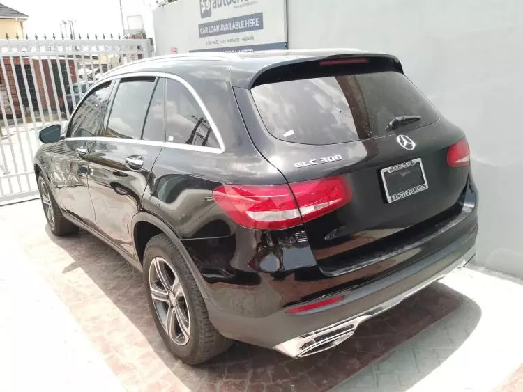 Mercedes-Benz GLC 300