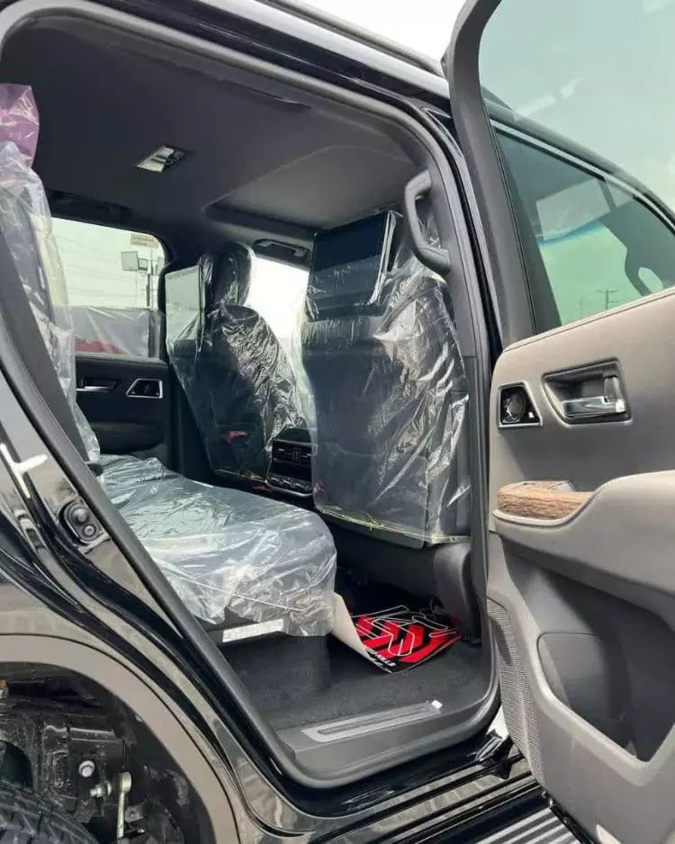 Toyota Land Cruiser GXR