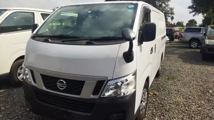 Nissan NV350