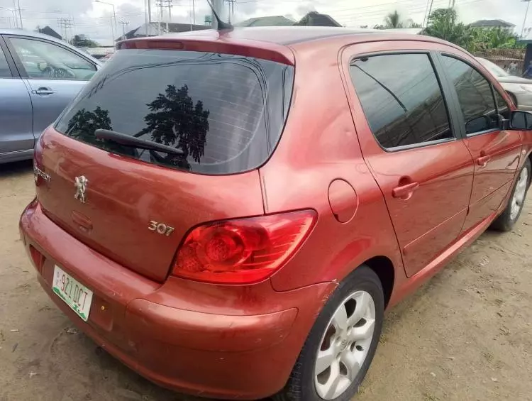 Peugeot 307