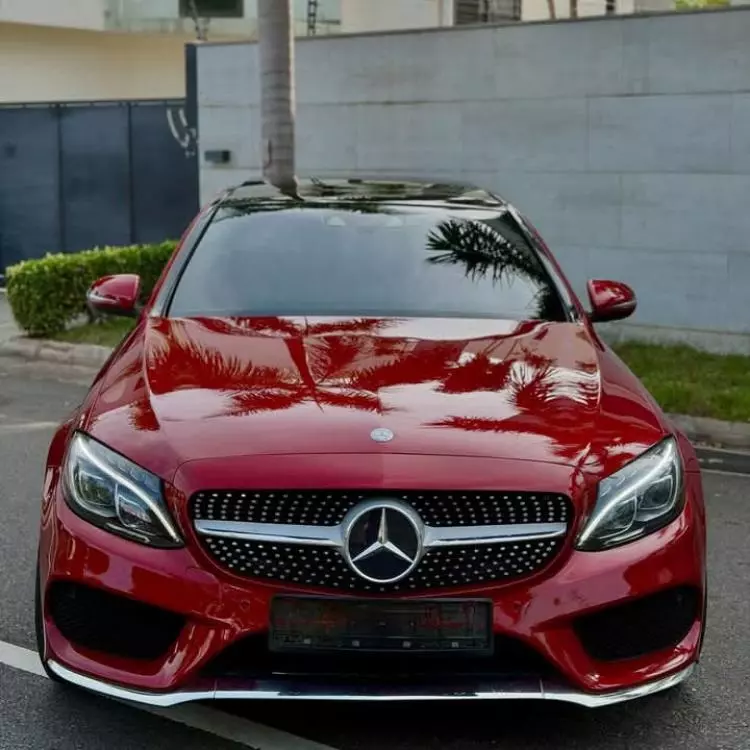 Mercedes-Benz C 300