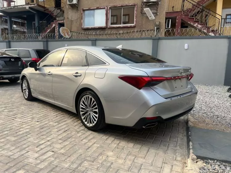 Toyota Avalon