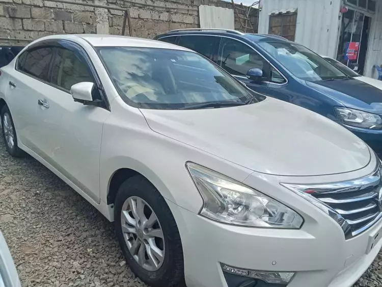 Nissan Teana