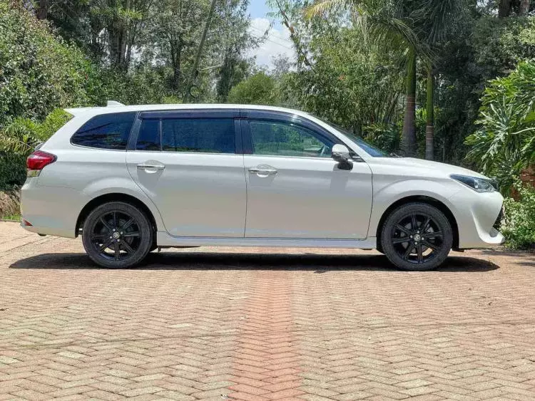 Toyota Fielder