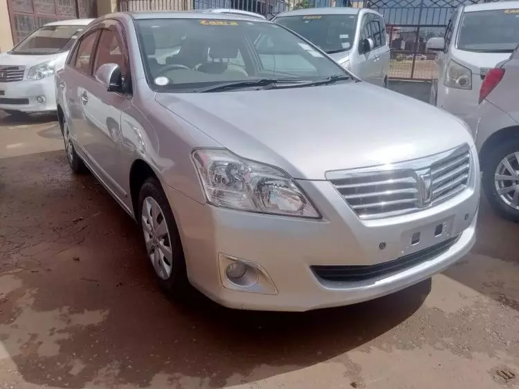 Toyota Premio