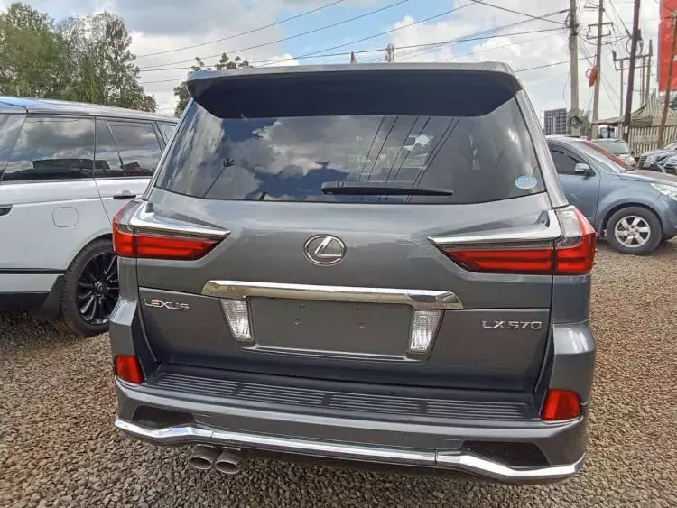 Lexus LX 570