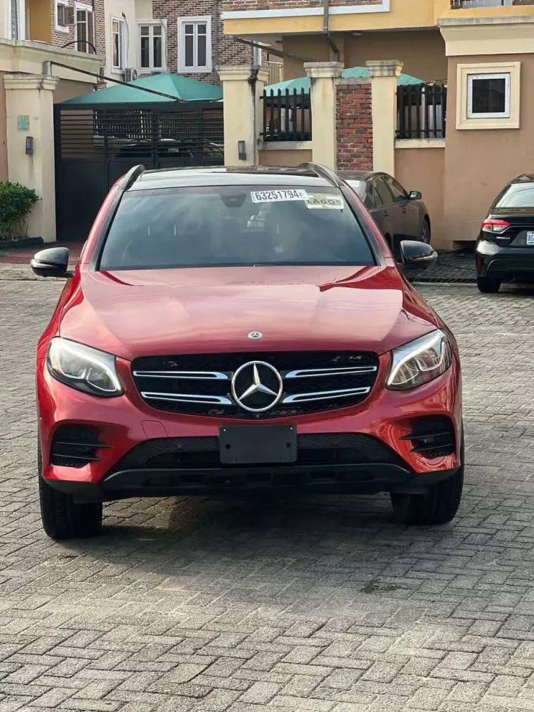 Mercedes-Benz GLC 300