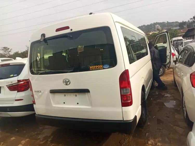 Toyota Hiace (High Roof)