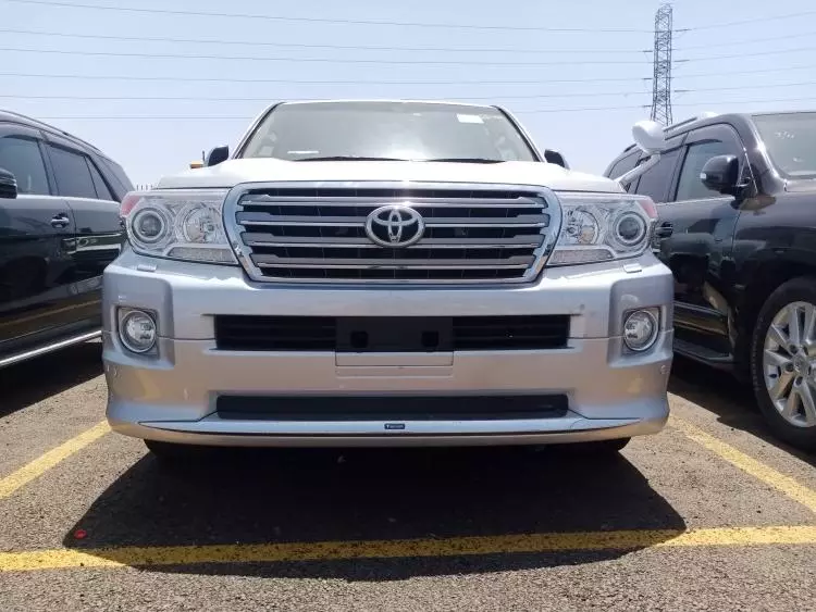 Toyota Landcruiser  V8