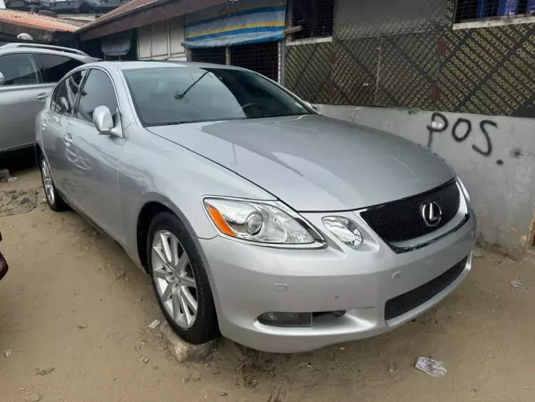 Lexus GS 300