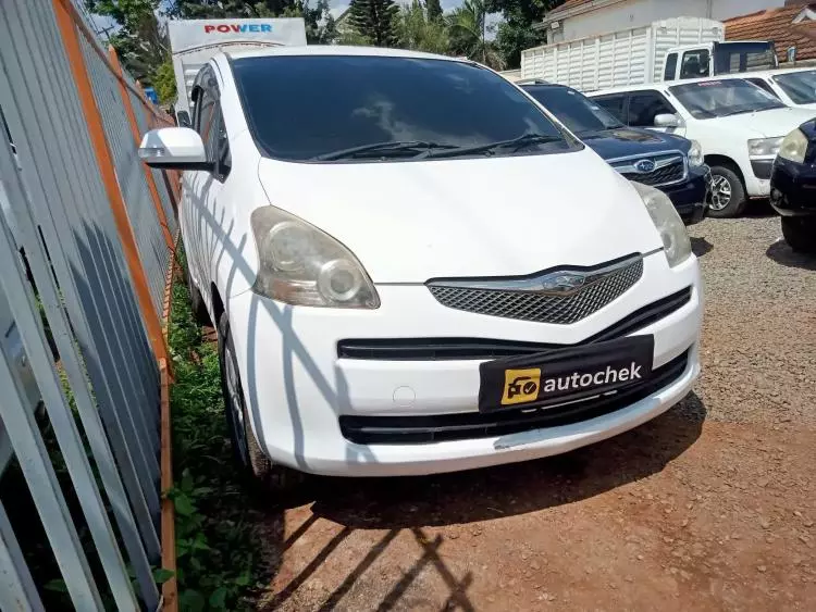 Toyota Ractis