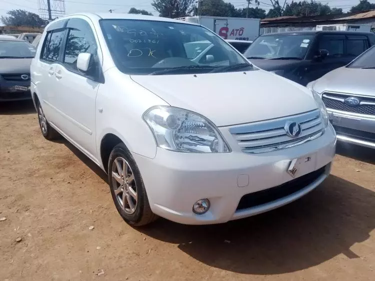 Toyota Raum
