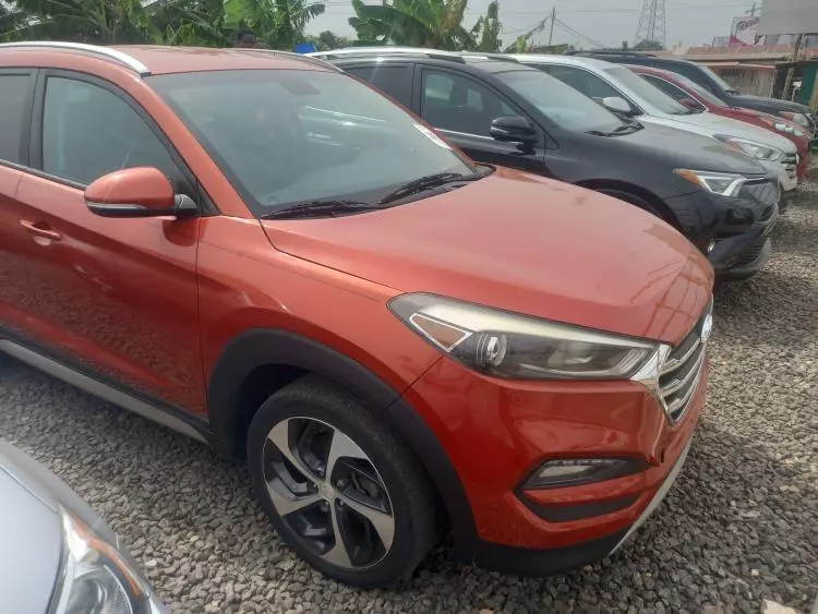 Hyundai Tucson