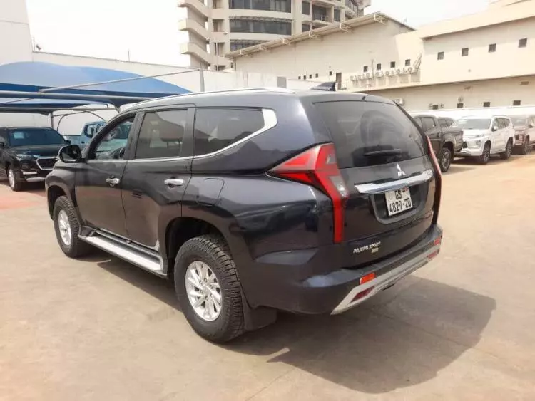 Mitsubishi Pajero Sport