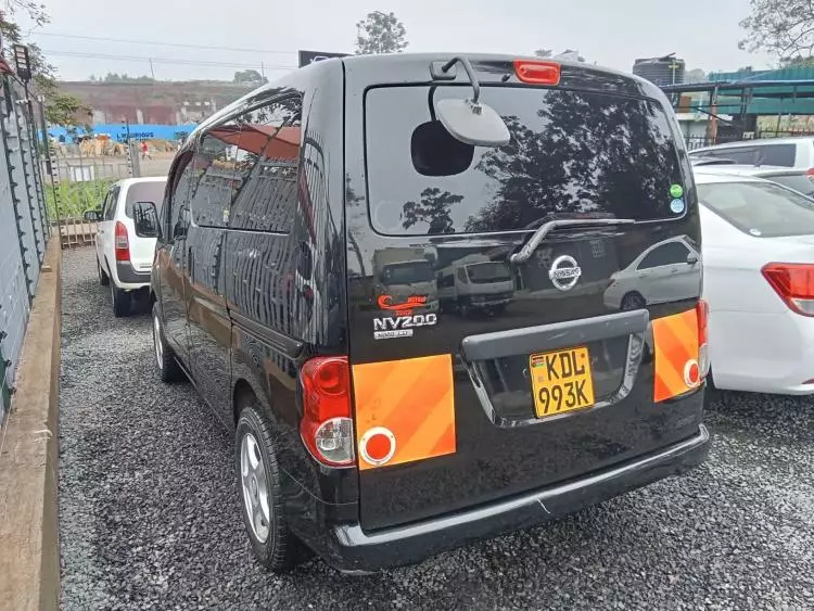 Nissan Vanette