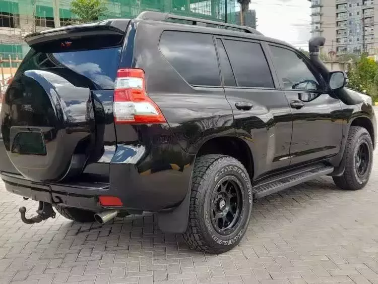 Toyota Landcruiser Prado