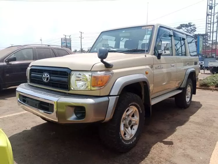 Toyota Land Cruiser