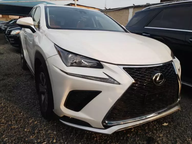 Lexus NX 200T