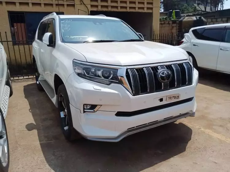 Toyota Landcruiser Prado