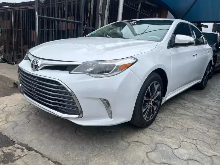 Toyota Avalon