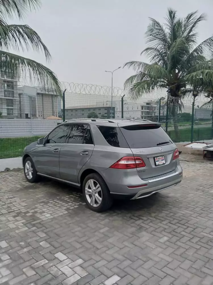 Mercedes-Benz ML 350