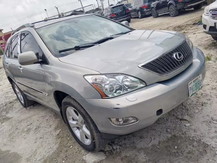 Lexus RX 330