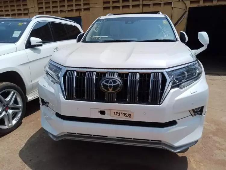 Toyota Landcruiser Prado