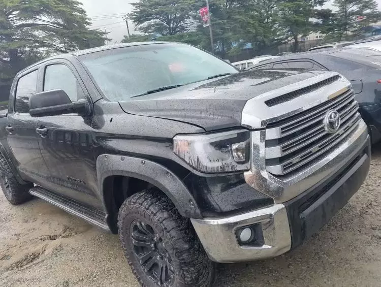 Toyota Tundra