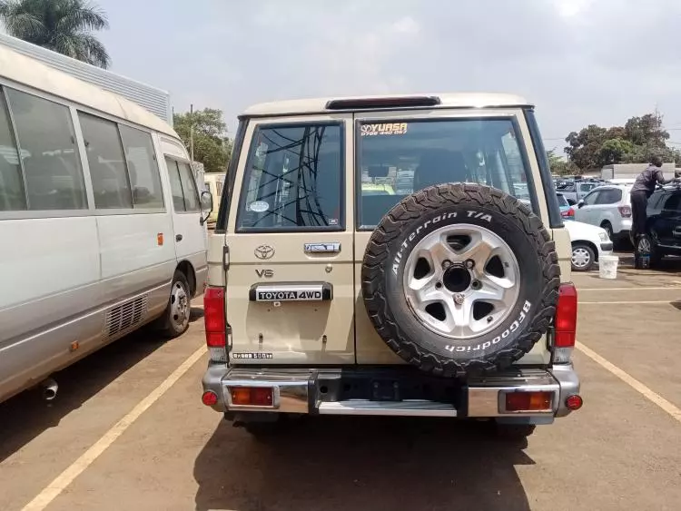 Toyota Land Cruiser