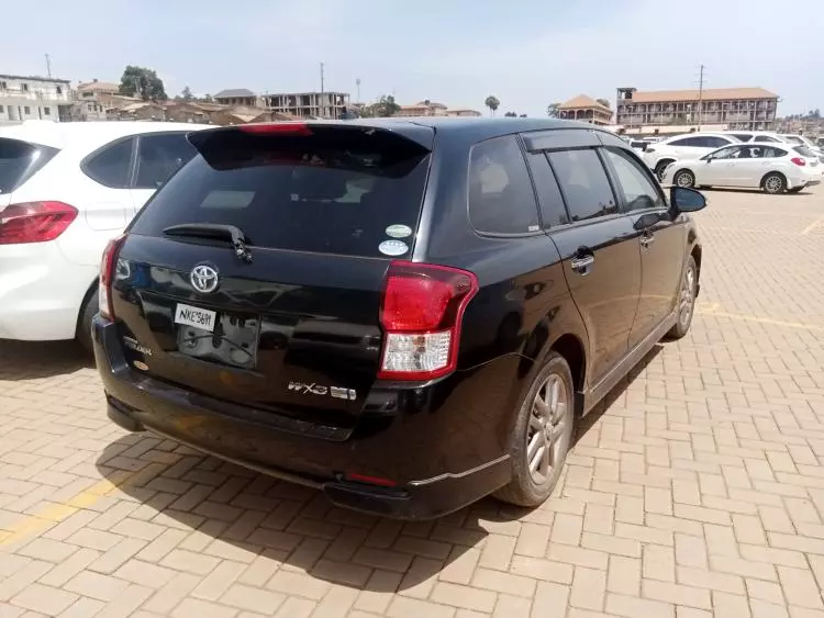 Toyota Fielder hybrid