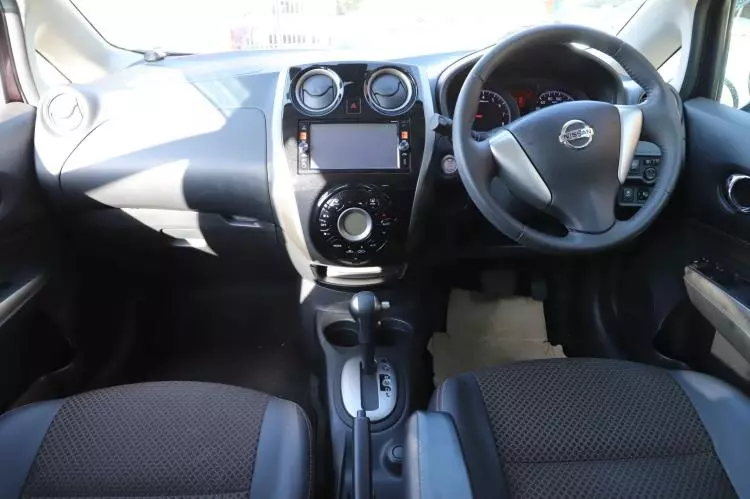 Nissan Note medalist