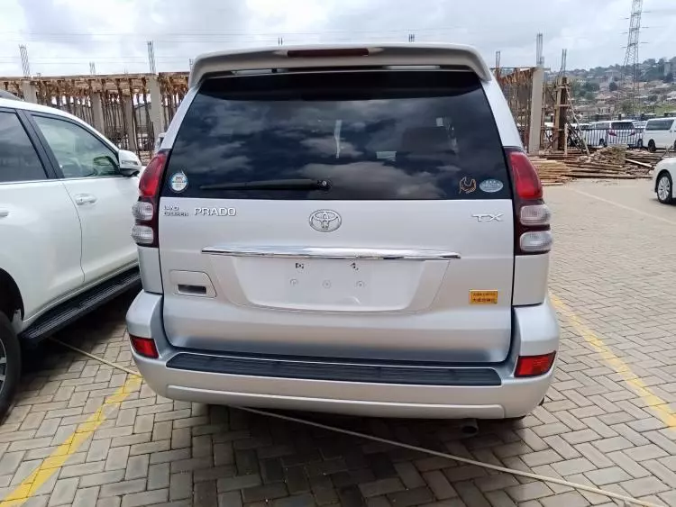 Toyota Landcruiser Prado