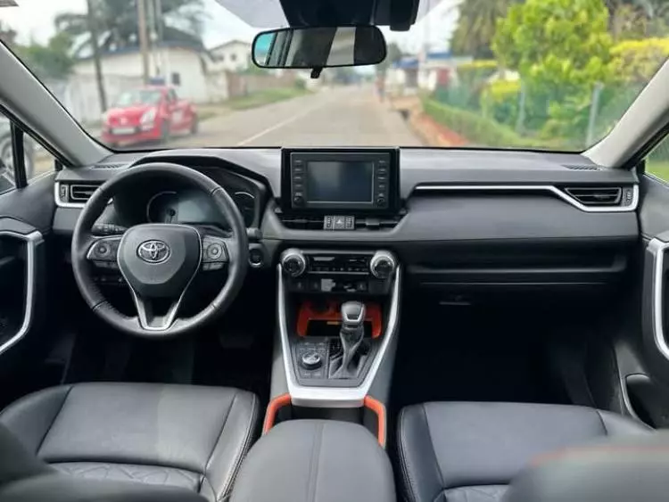 Toyota RAV 4