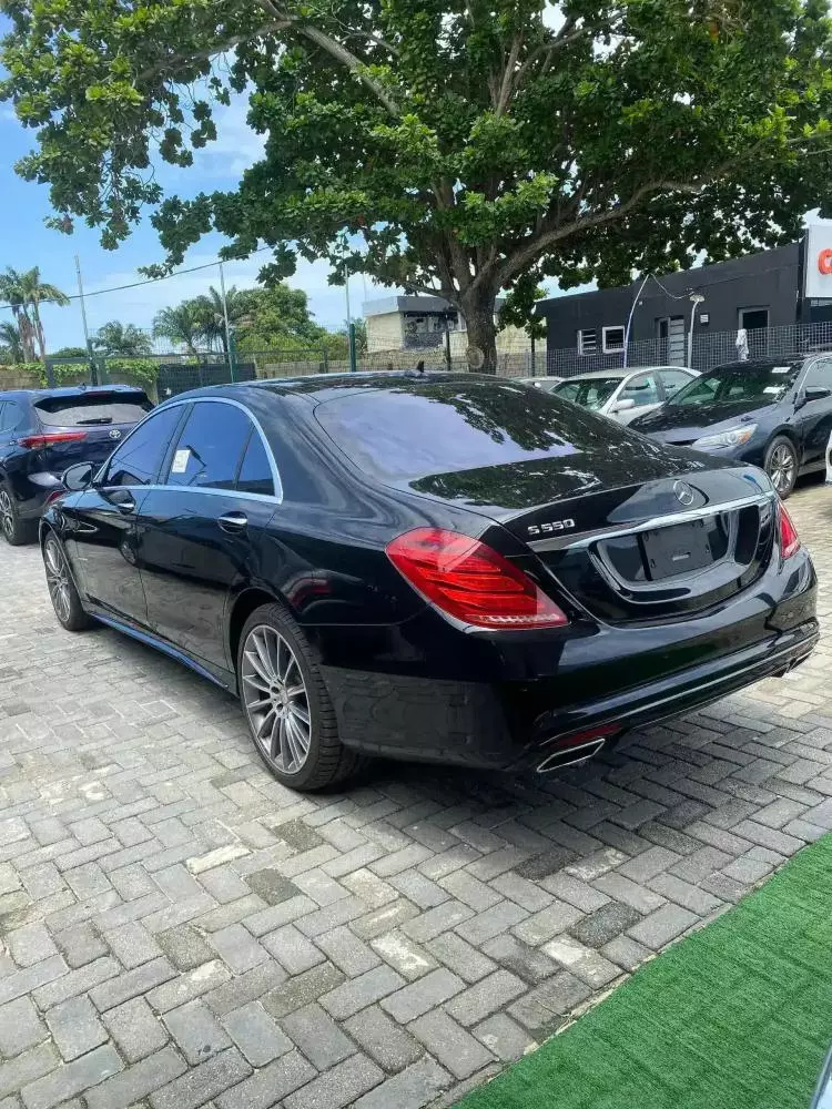 Mercedes-Benz S 550