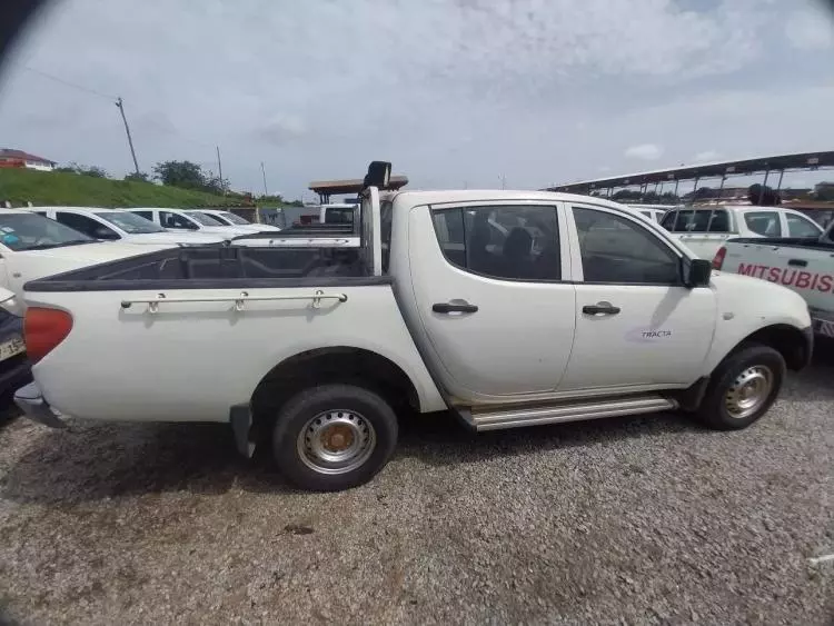 Mitsubishi L200 D/C GL Did